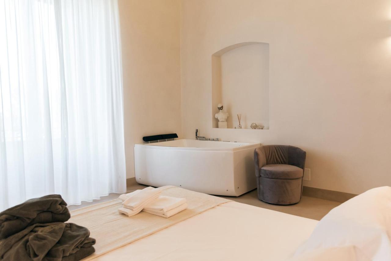 Villa Pesce 1820 Residenza D'Epoca & Spa Каноза-ді-Пулья Екстер'єр фото